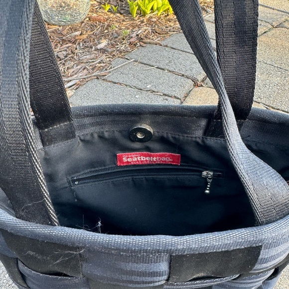Harvey’s Original Seat belt bag  vintage but like new - Picture 2 of 4